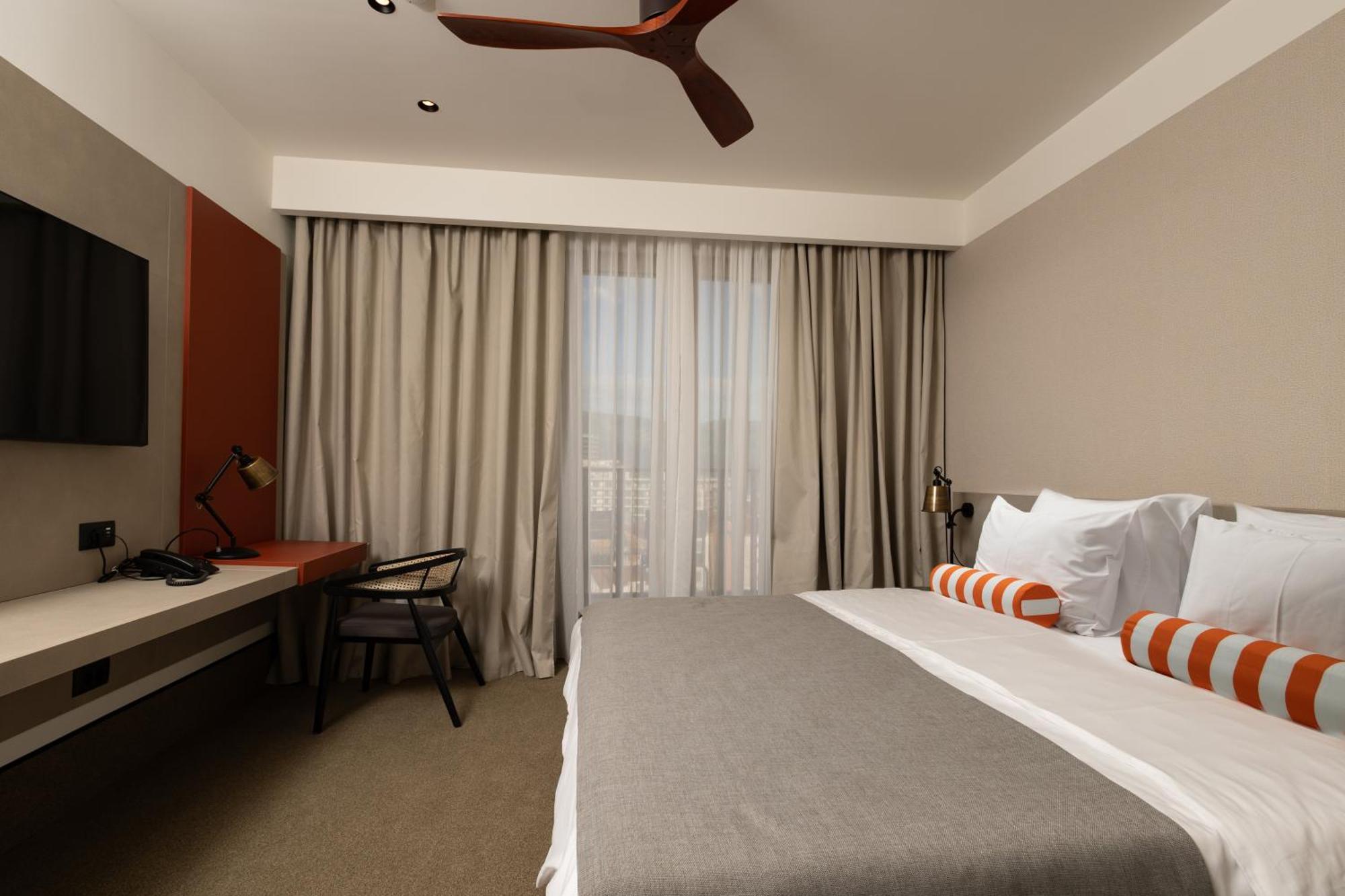 Infinity & Hotell 4*