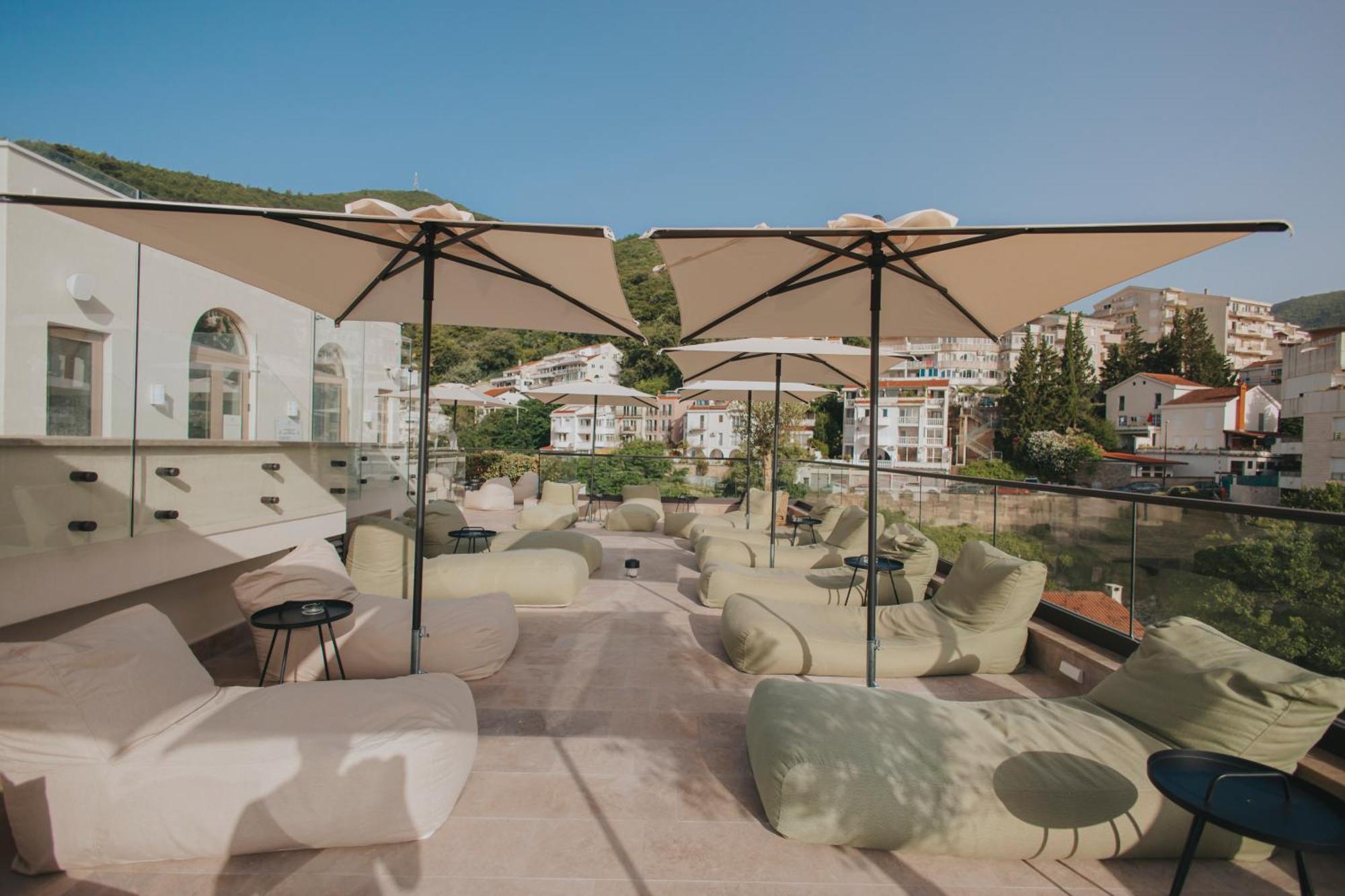 Infinity & Hotell 4*